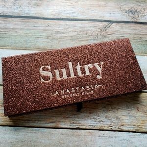 Anastasia Beverly Hills Sultry Palette